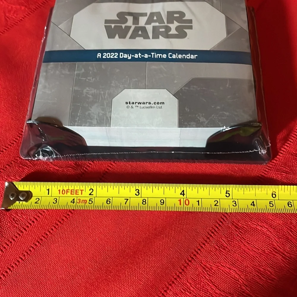 NWT 2022 Star Wars calendar - still 6 months left (Mlb)